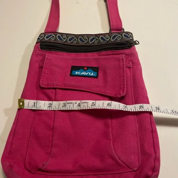 KAVU Keeper Cross Body Cotton Canvas Bag in Weathered Pink - Picture 11 of 11